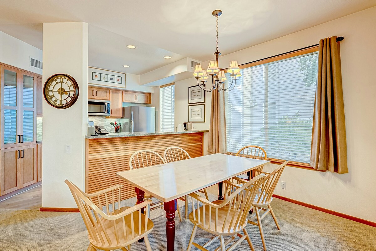 2BR Ski In/Out Mountainview Building 5 | Patio
