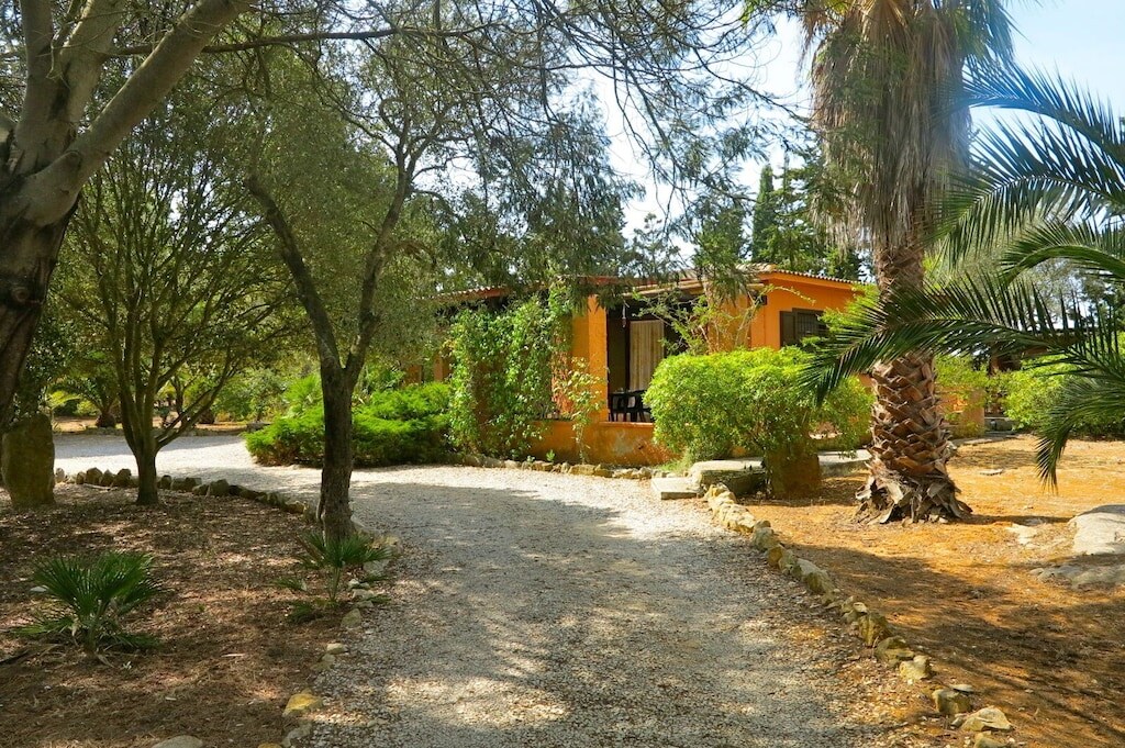 Villa Piras in the Bombarde pine forest