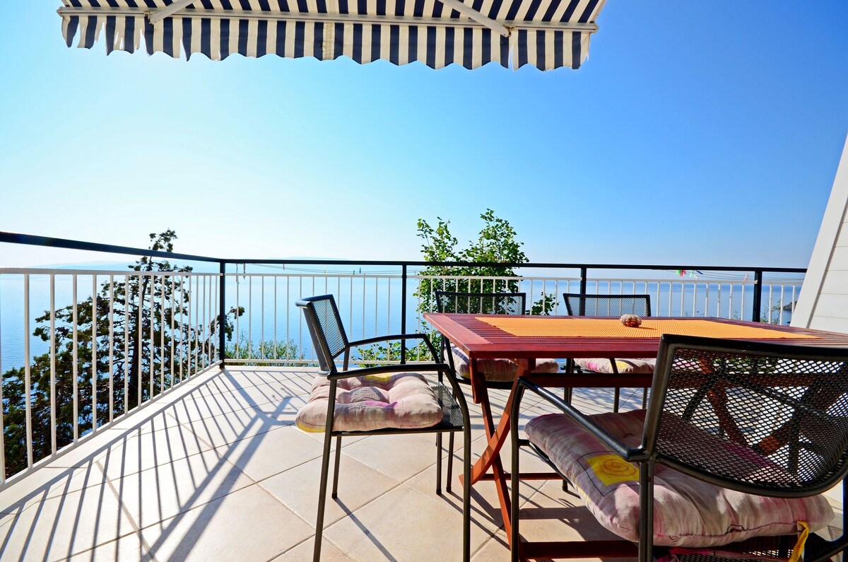 One bedroom Apartment, seaside in Senj, Terrace