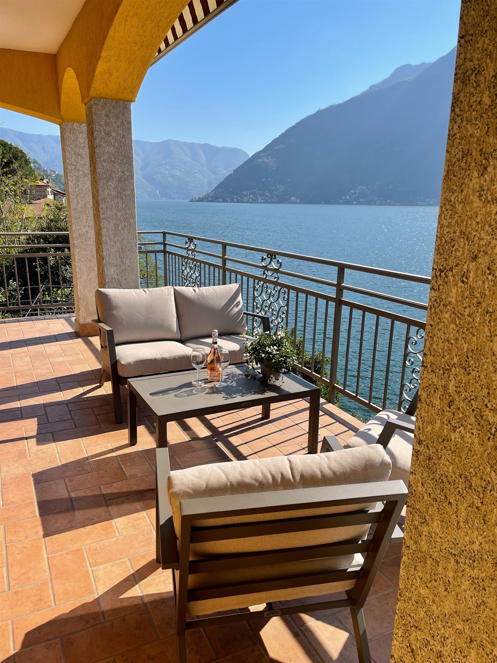 Terrazzo Villa Rosina lake front luxury apartment