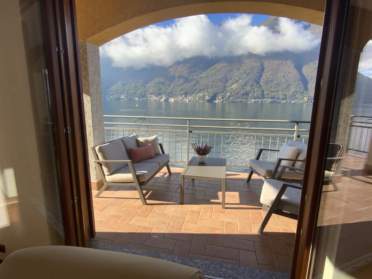 Terrazzo Villa Rosina lake front luxury apartment