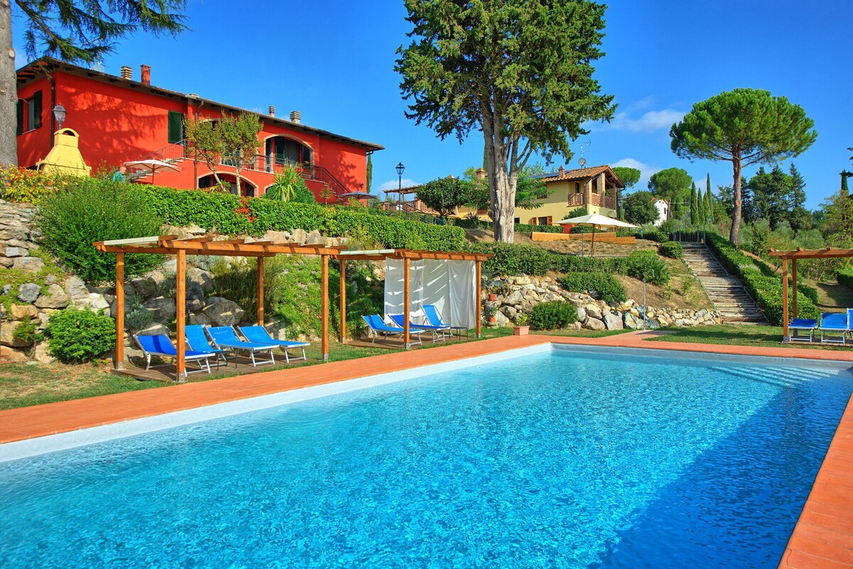 Casa rossa 4 -带泳池的度假租赁