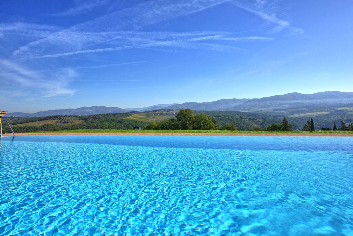 Tenuta 4 - Country house with swimming pool on the