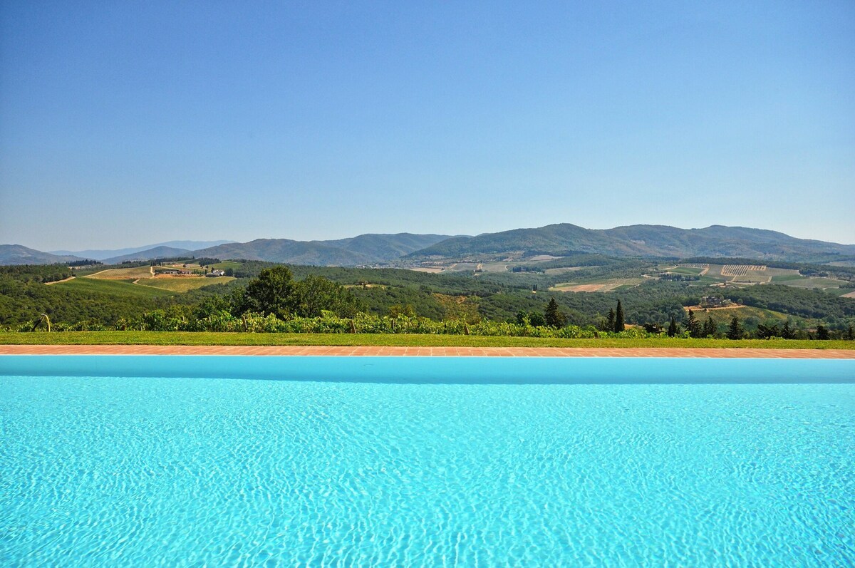 Tenuta 4 - Country house with swimming pool on the