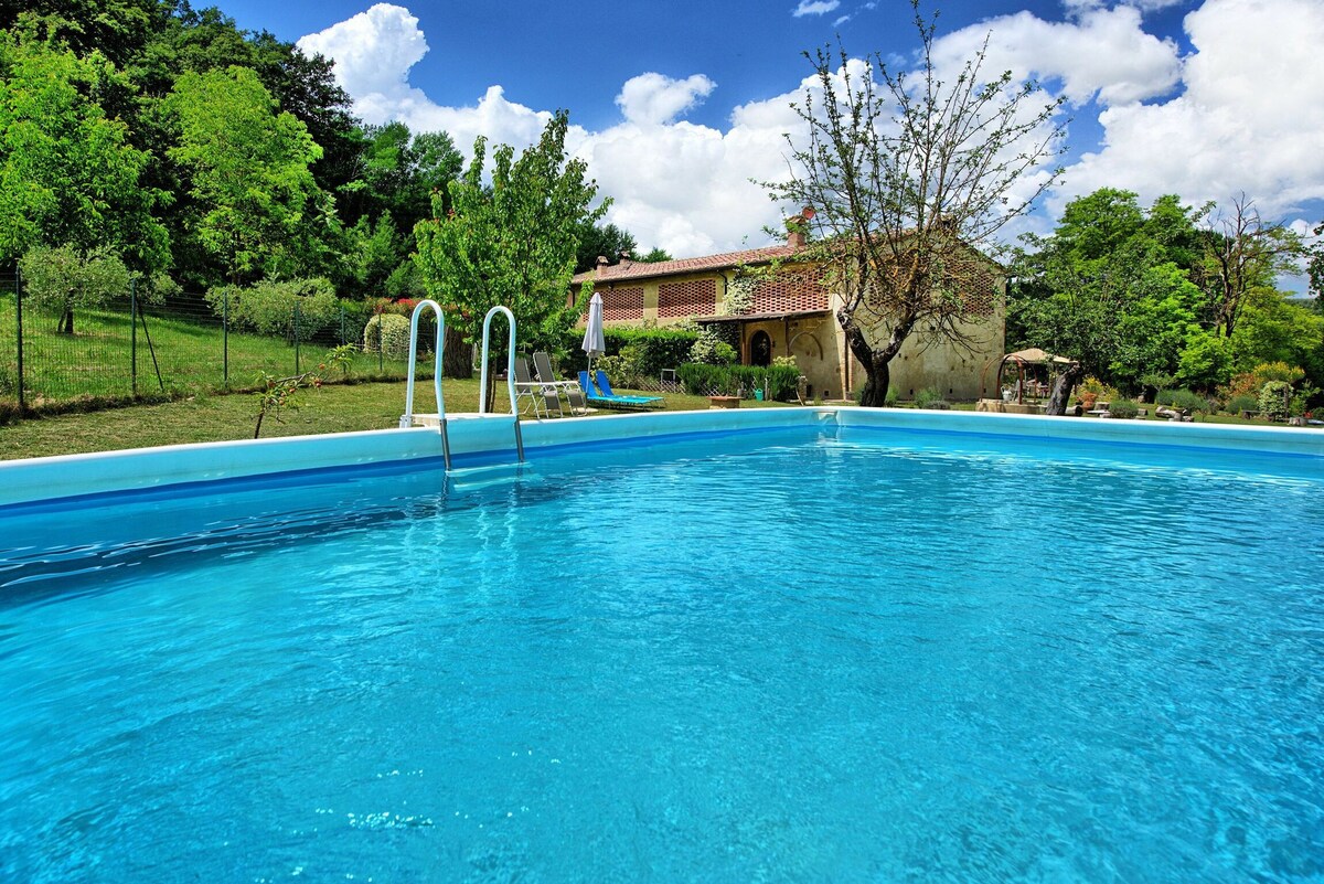 Villa diletta - farmhouse with private swimming po
