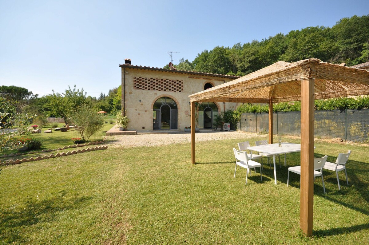 Villa diletta - farmhouse with private swimming po