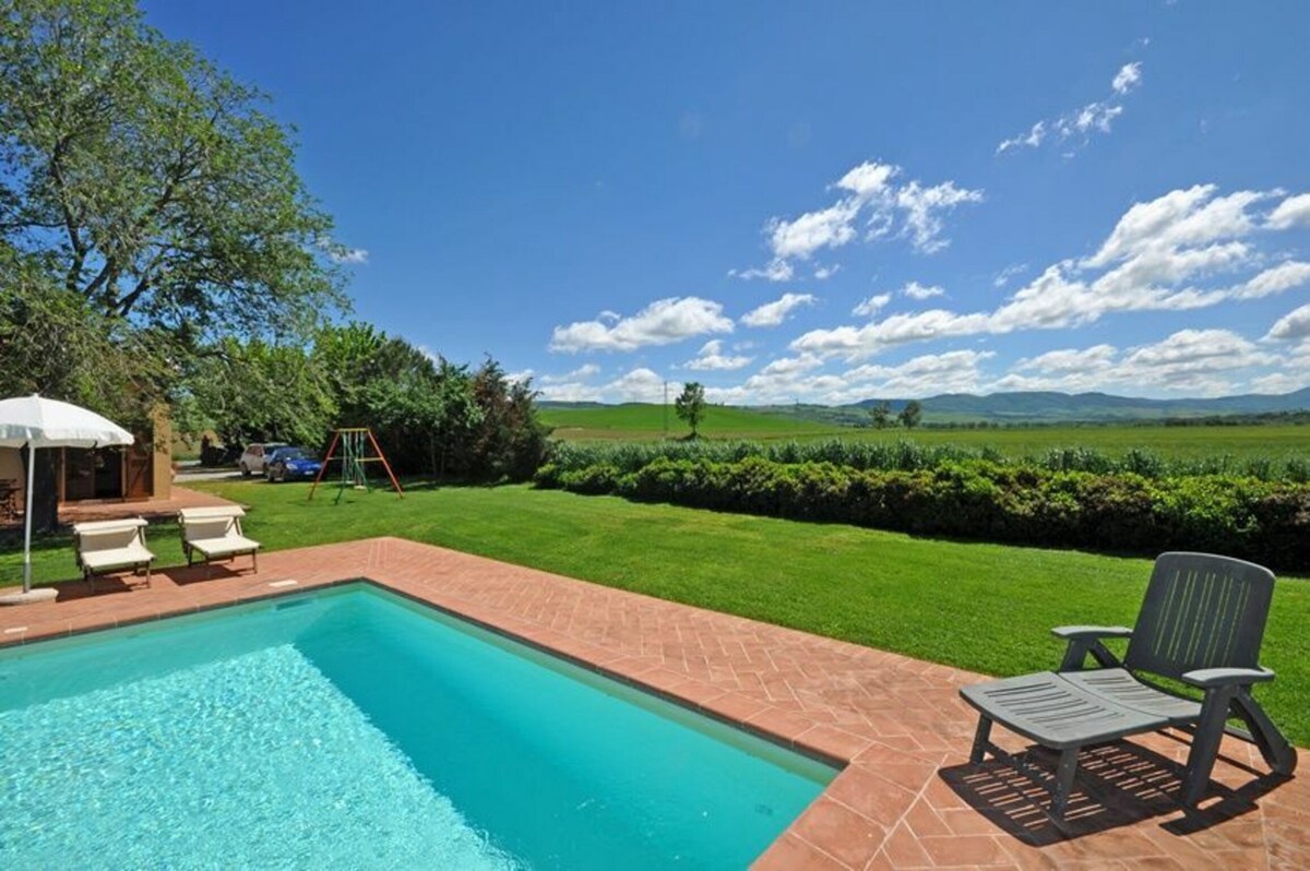 Pienza a - holiday rental with swimming pool in va