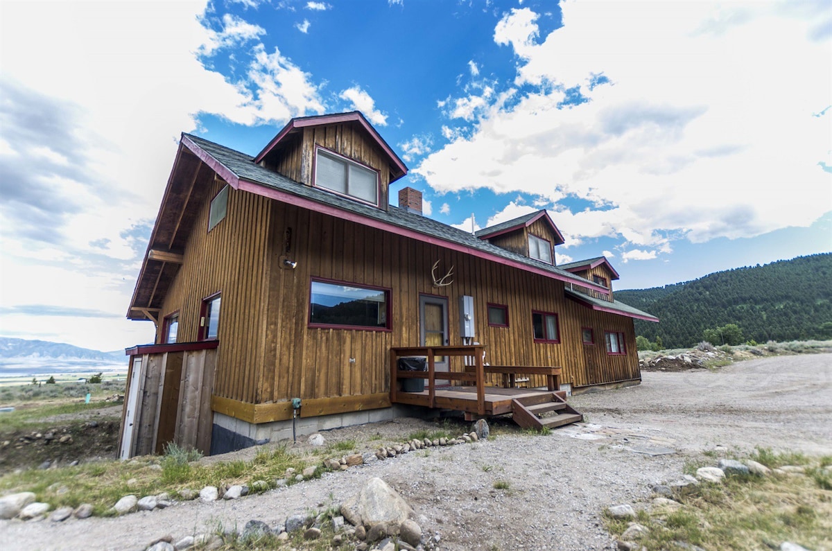 Elk Hills Haven Cabin