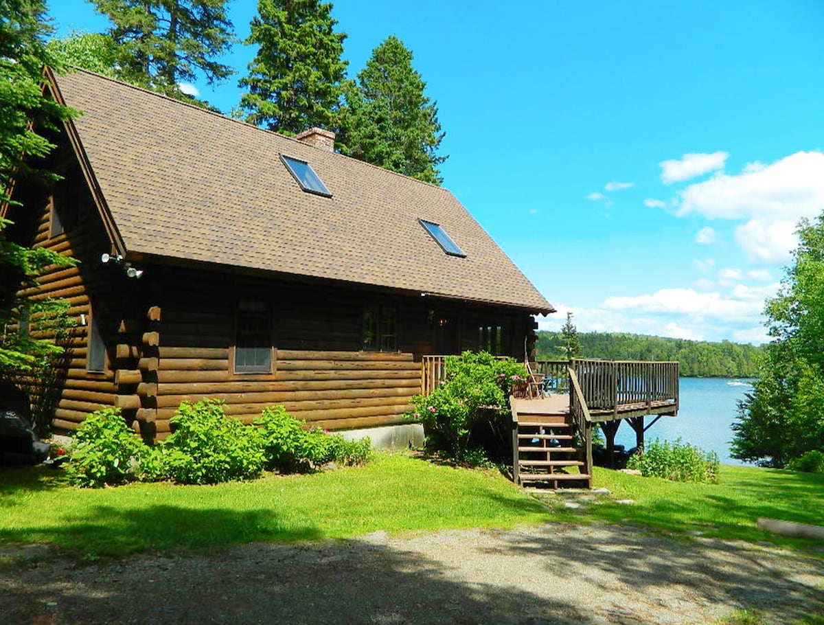 McDonnell - Beautiful Log Home on Rangeley Lake!