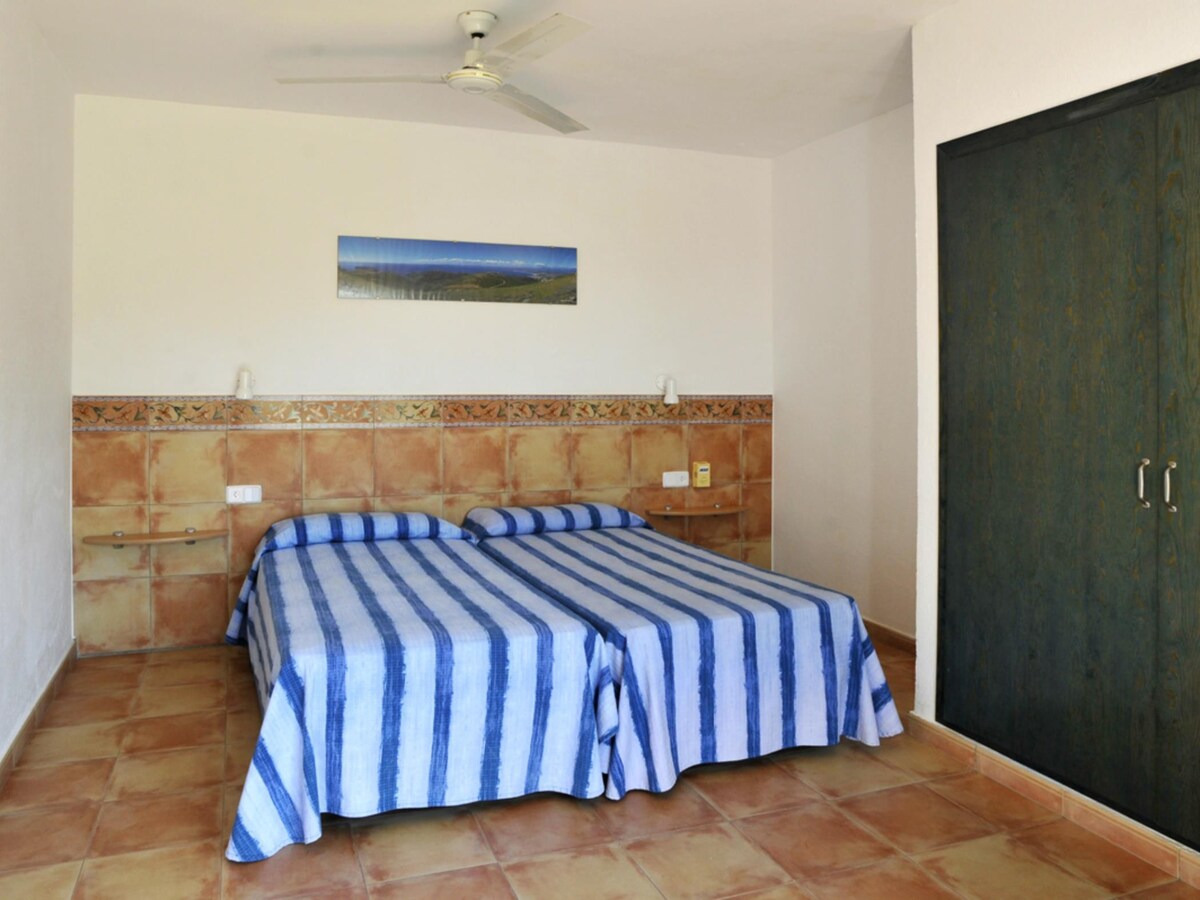 单卧室公寓，可欣赏海景，距离沙滩50米。