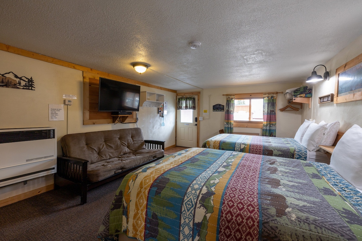 Elk Horn Lodge Cozy Cabin # 1 Cooke City, MT
