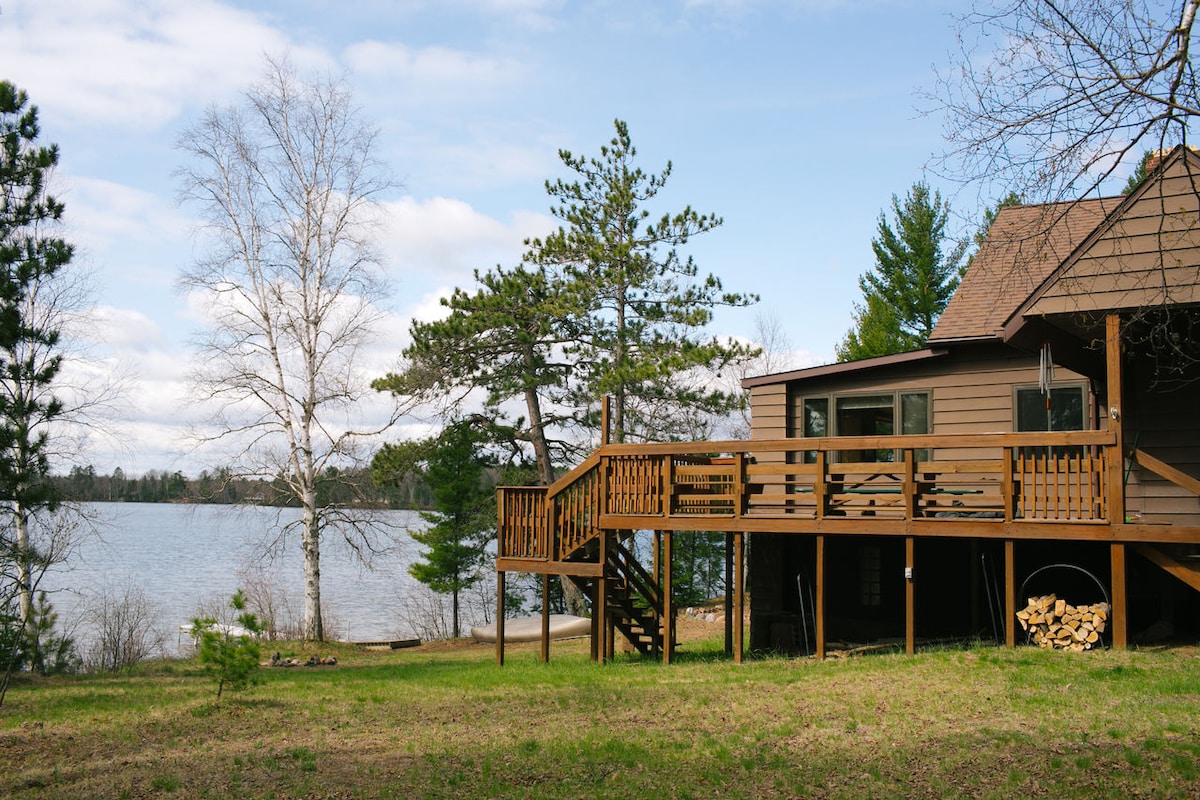 小湖小屋（ Little Lake Cottage ） ：独立码头！