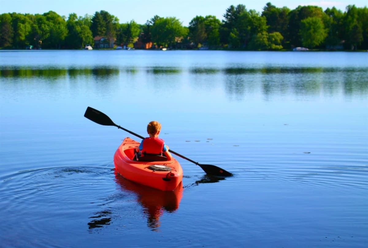 May Madness-$99 Pontoon w/Cabin Stay! May 1-24