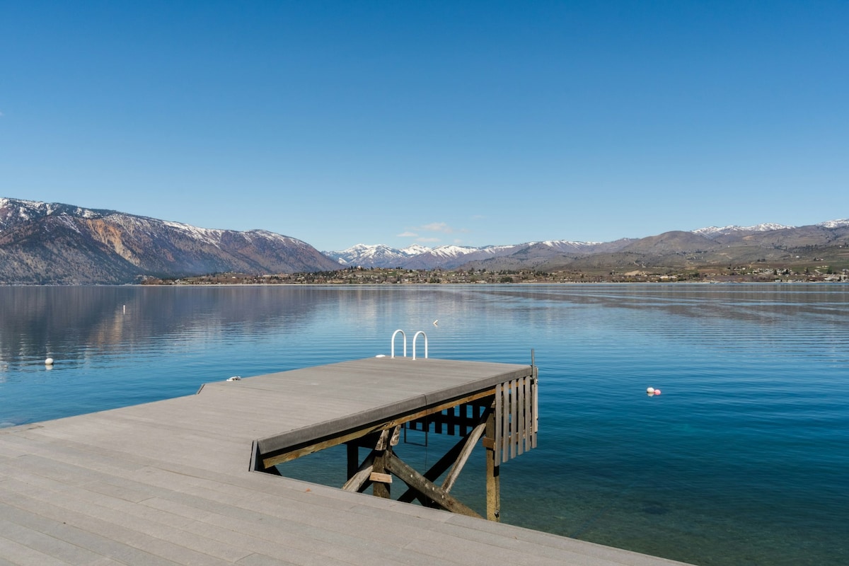 Lakefront 3BR with private dock & amazing views