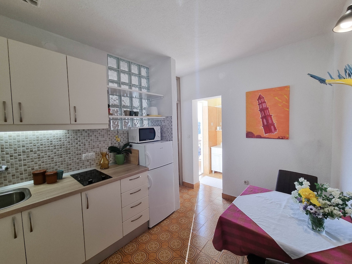 AS-540-a Studio flat with balcony and sea view