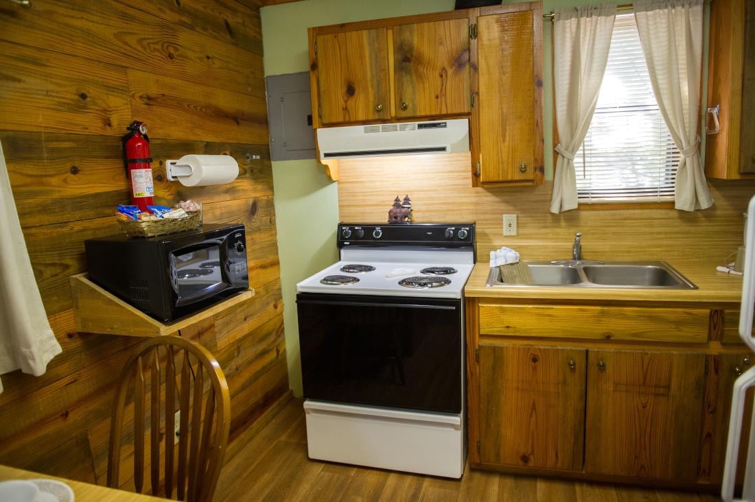 Squirrel's Refuge- Broken Bow/Hochatown- 1bd