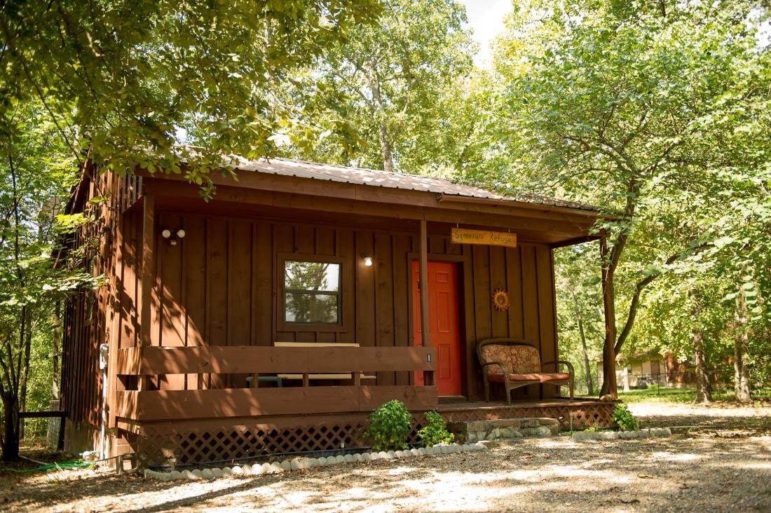 Squirrel's Refuge- Broken Bow/Hochatown- 1bd