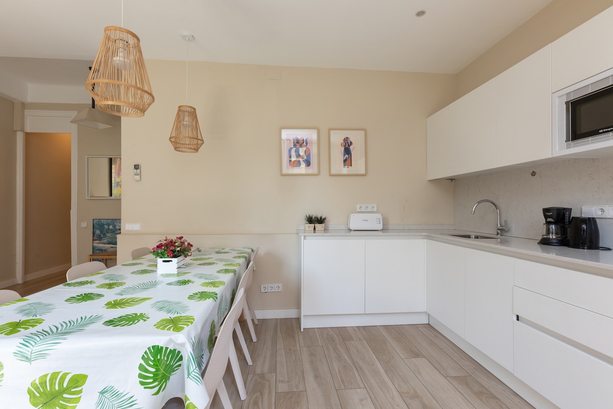 Eixample, central, large, 4 bedrooms