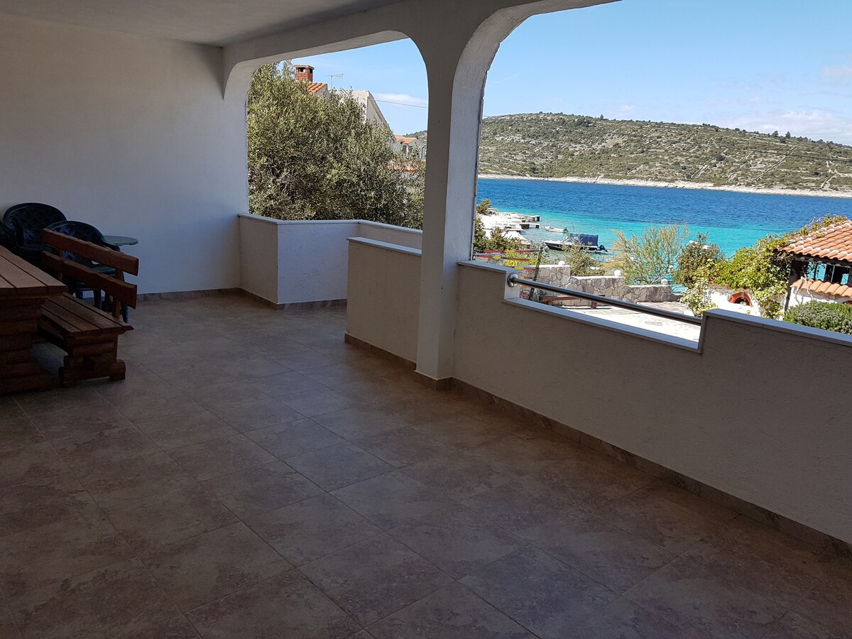 A-12895-a Two bedroom apartment near beach Kanica,