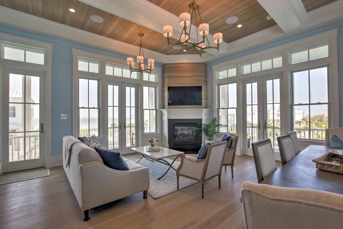 Luxurious Galveston Home w/ Balconies & Beach View