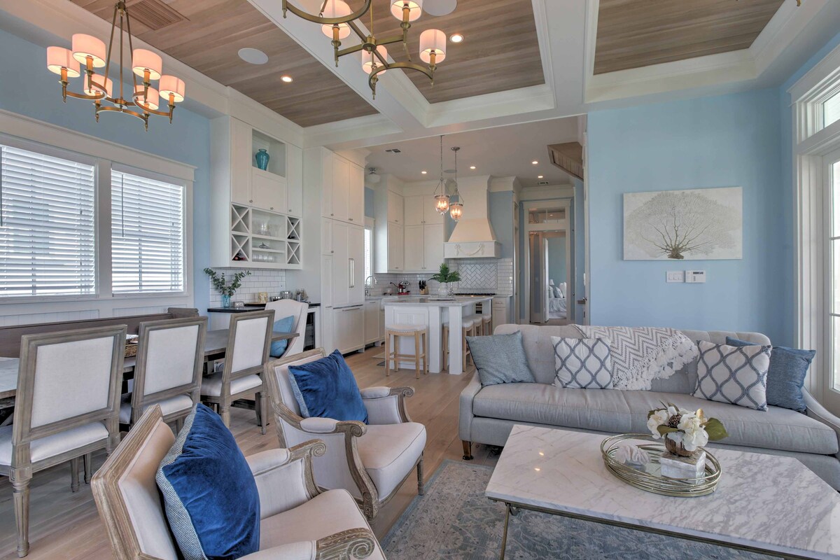 Luxurious Galveston Home w/ Balconies & Beach View