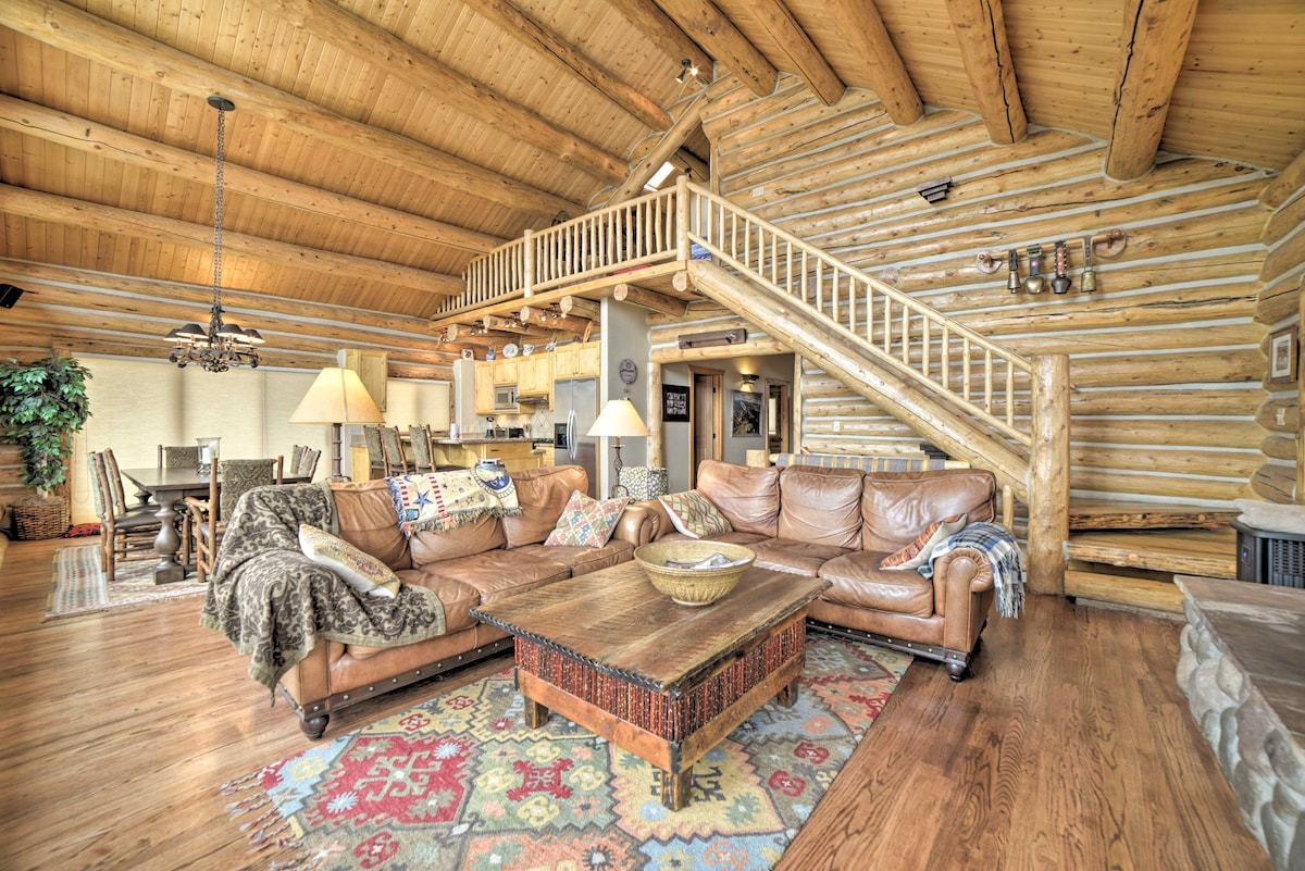 Ski-In/Ski-Out Telluride Home w/ Deck & Hot Tub!