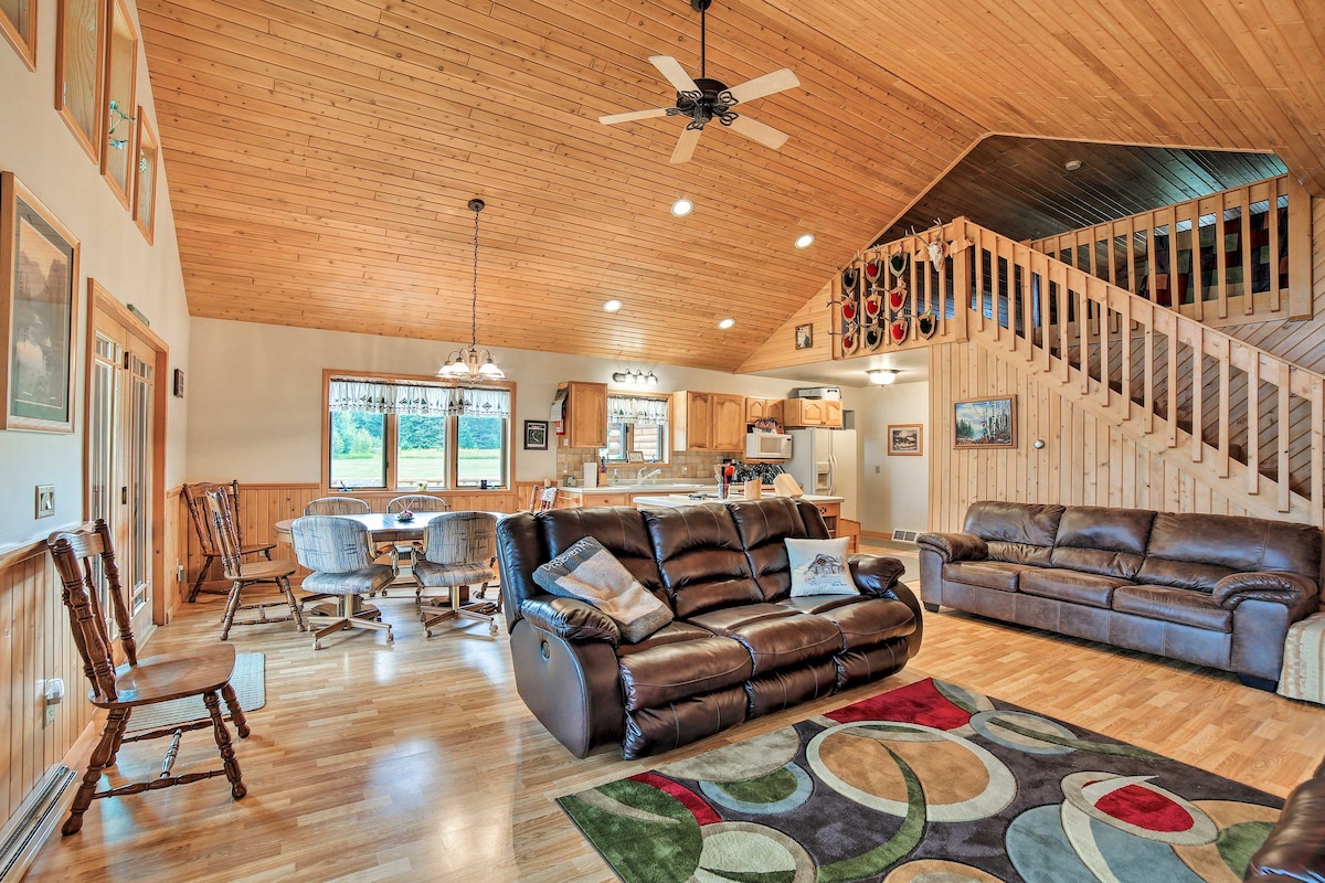 Rapid River Log Cabin w/Loft on 160 Scenic Acres!