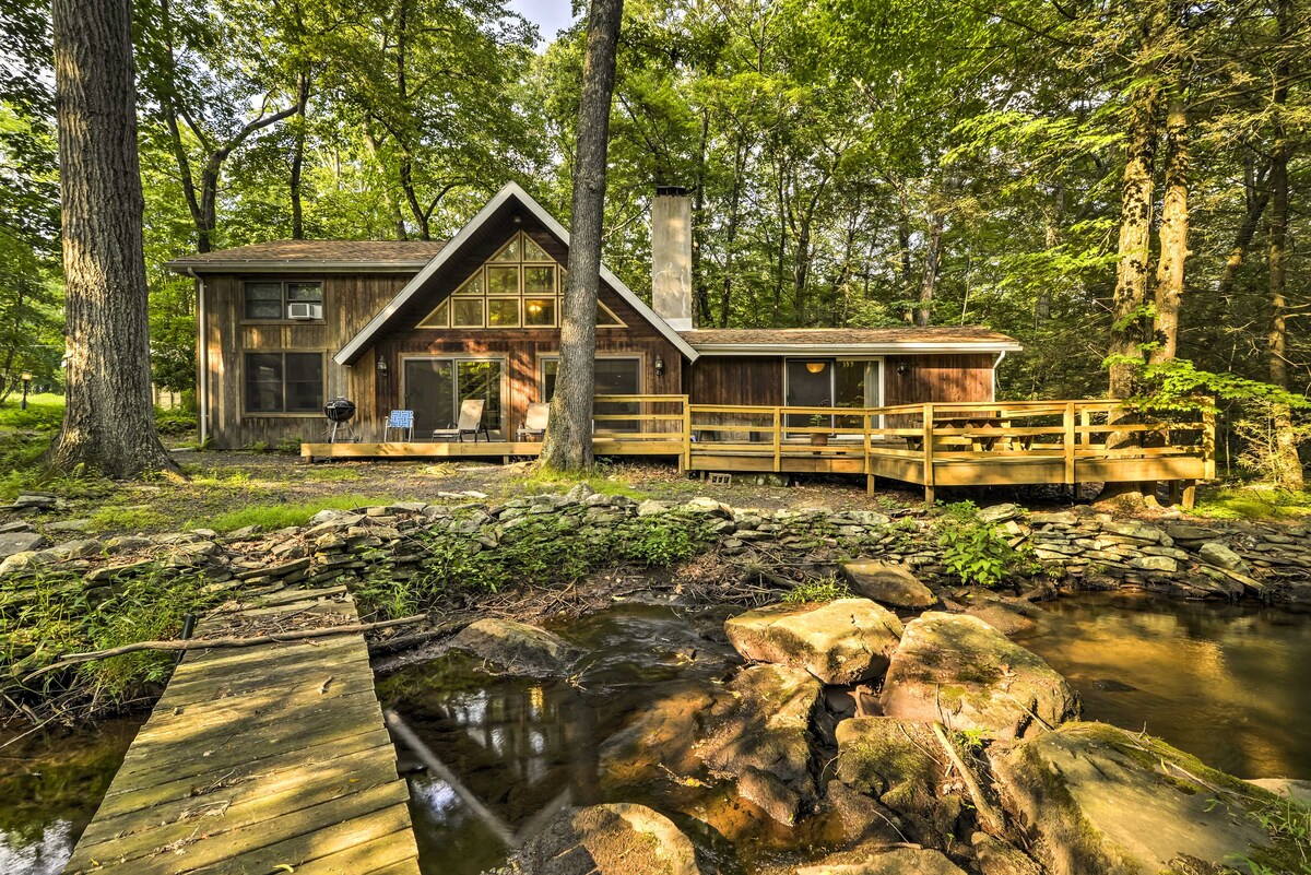 Secluded Stroudsburg Home w/ Deck, Grill & Stream!