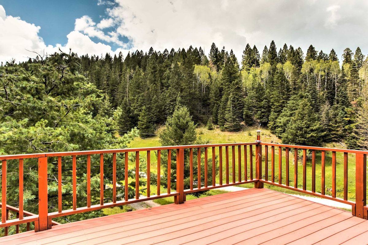 Cloudcroft Home w/ Spacious Stargazing Deck!