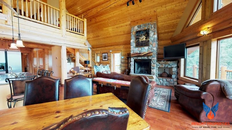 Large Deck | Log Home | Hot Tub | Angel Haven