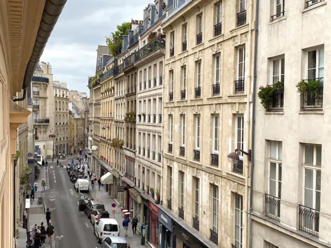 大型、超级中心的单间公寓。历史悠久的巴黎