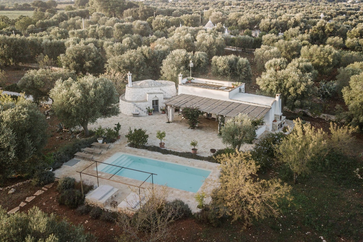 Trullo Silentio Ostuni -带私人泳池