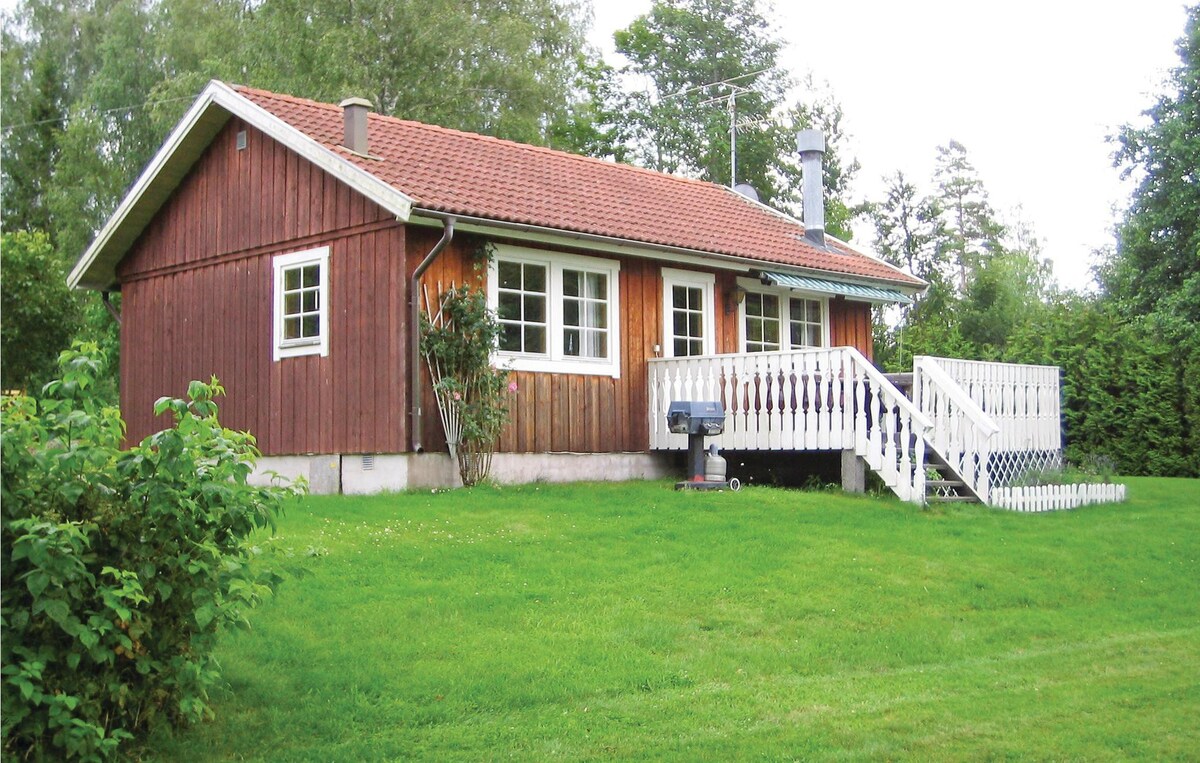 Stunning home in Sjötorp with 2 Bedrooms and WiFi