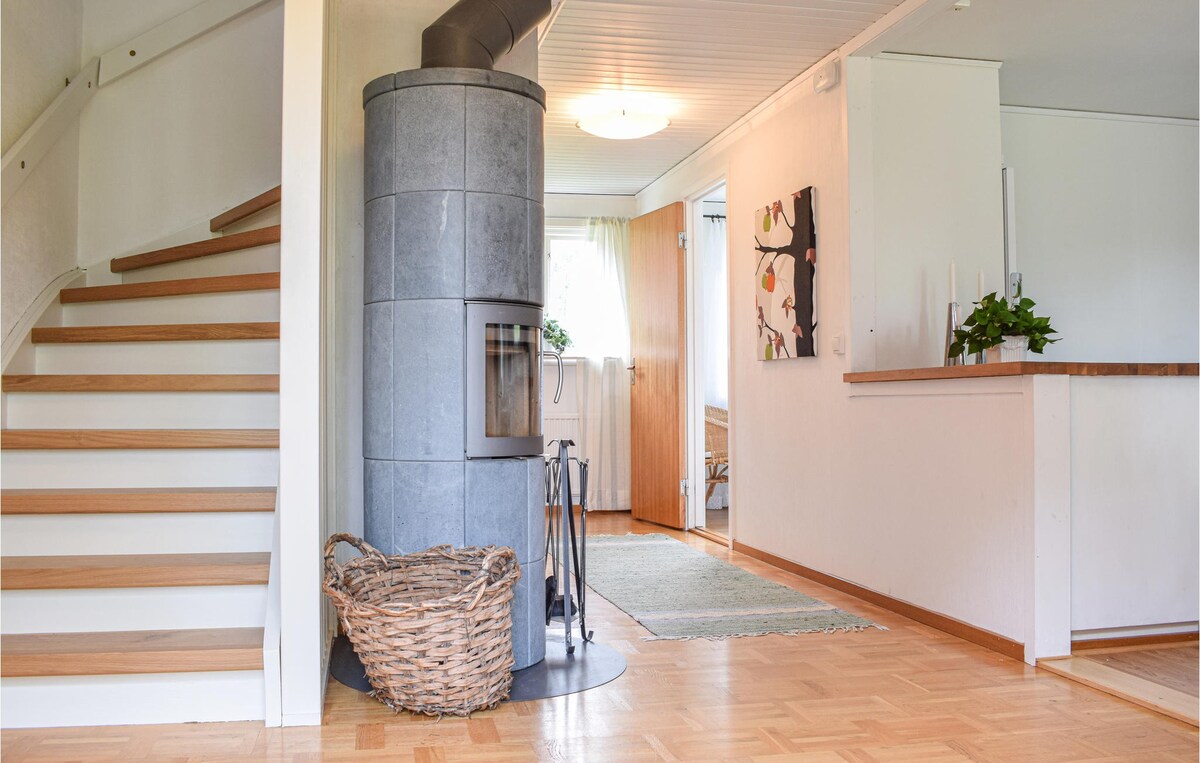 3 bedroom lovely home in Orrefors