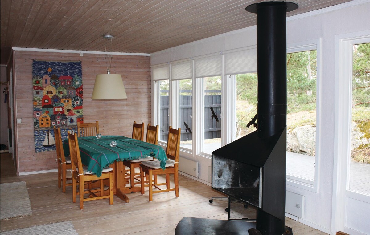 位于斯特伦斯塔德（ Strömstad ）的漂亮房源，设有3间卧室和无线网络
