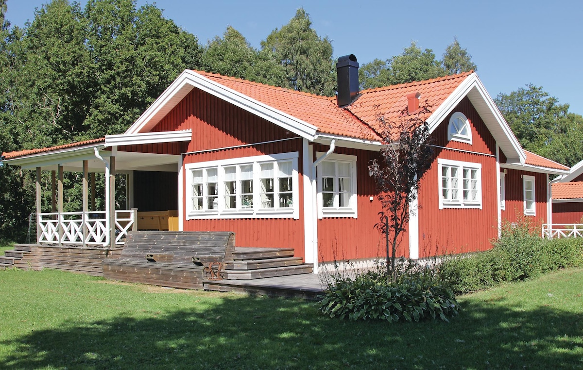 Stunning home in Löttorp with 4 Bedrooms and WiFi