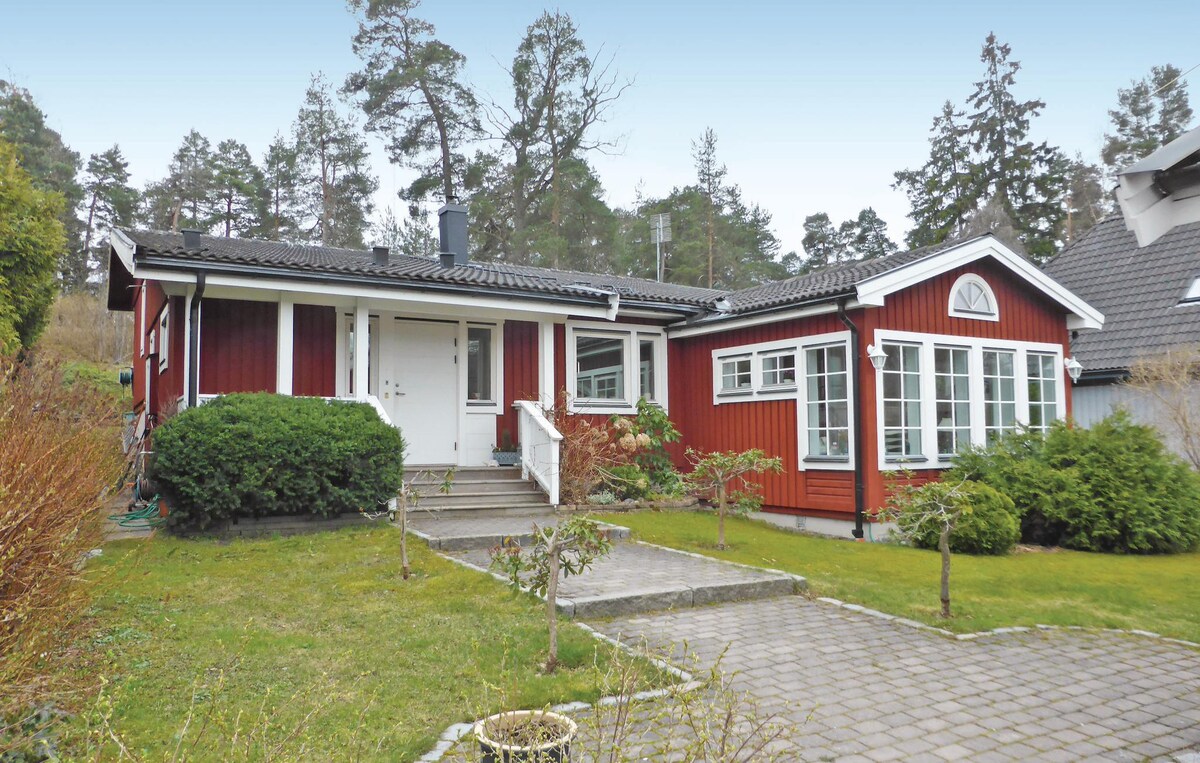 Amazing home with 3 Bedrooms, Sauna and WiFi