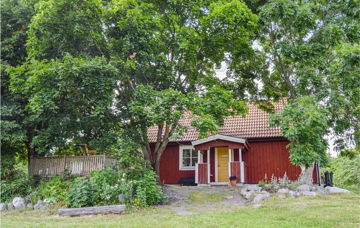 Awesome home with 1 Bedrooms, Sauna and WiFi