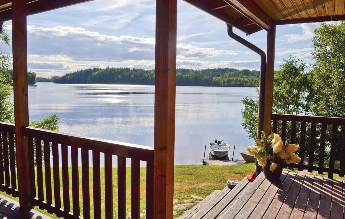 Home in Gislaved with 2 Bedrooms, Sauna and WiFi