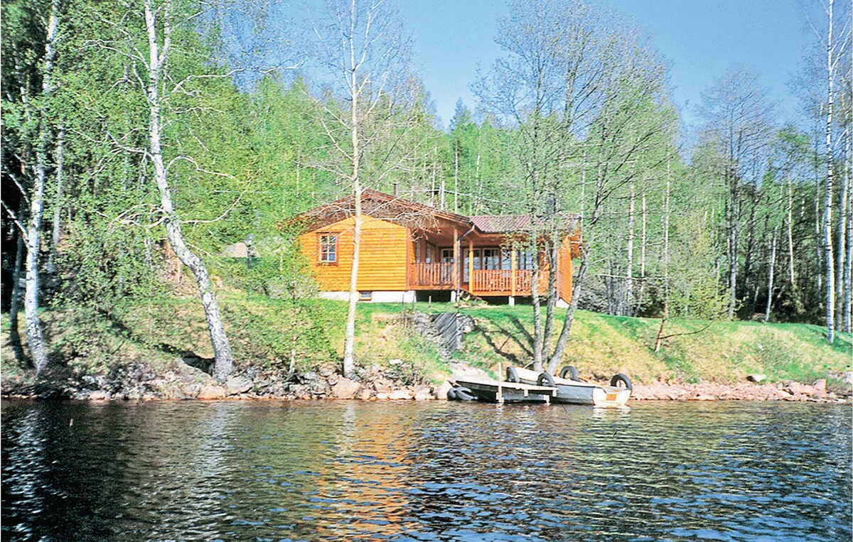 Home in Gislaved with 2 Bedrooms, Sauna and WiFi