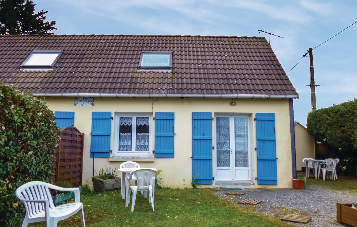 位于Anneville sur Mer的漂亮房源，设有2间卧室