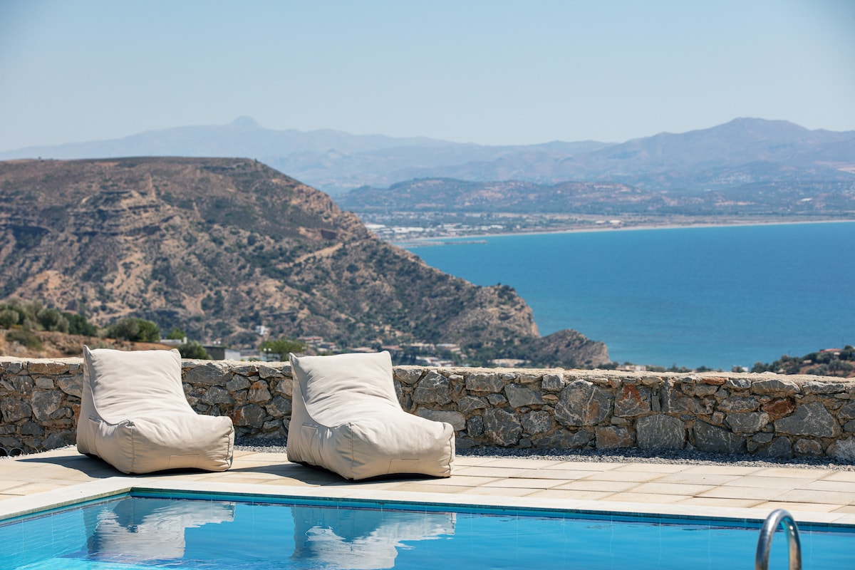 Evgoro vrahos villa , private pool,Breakfast