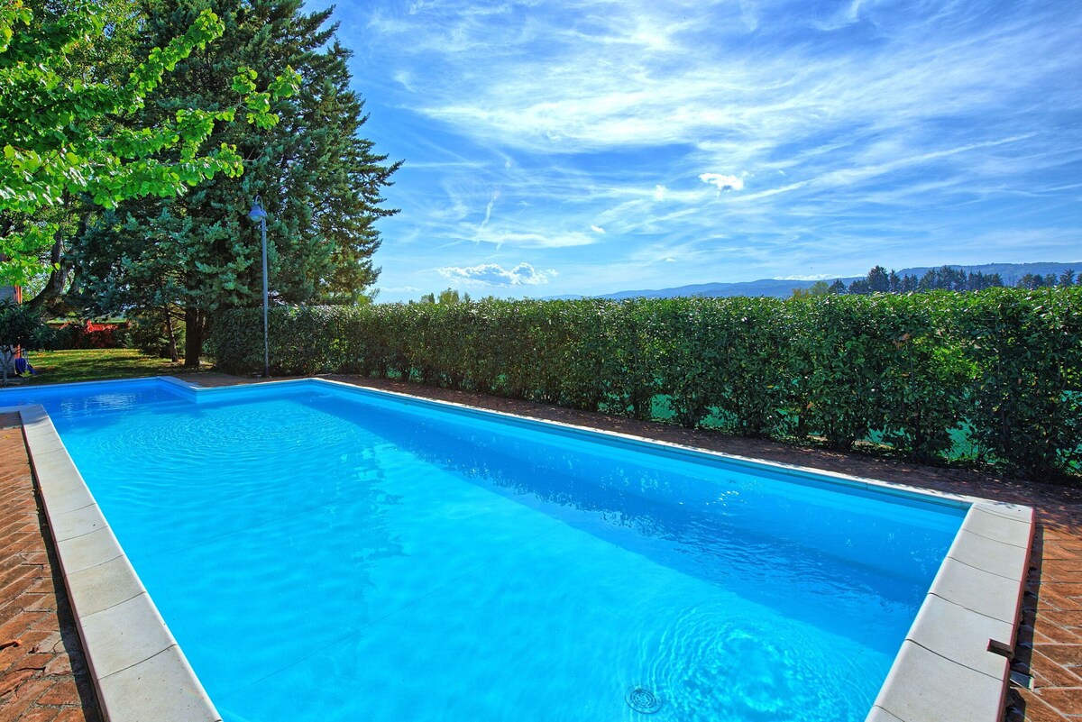 Villa reale - holiday villa rental with swimming p