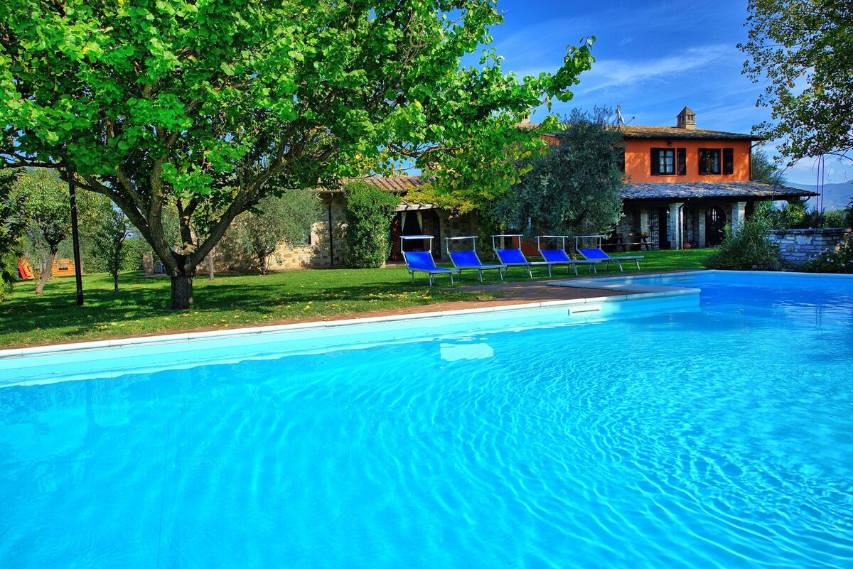 Villa reale - holiday villa rental with swimming p