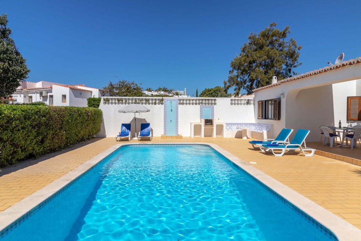Casa Colina Azul - Private swimming pool, walking