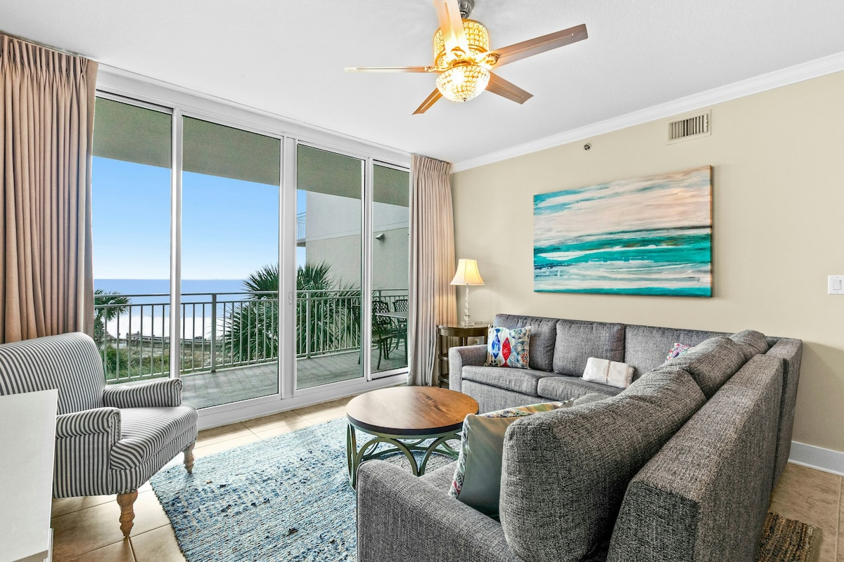 Chic, 3BR Oceanfront | Balcony | Pool