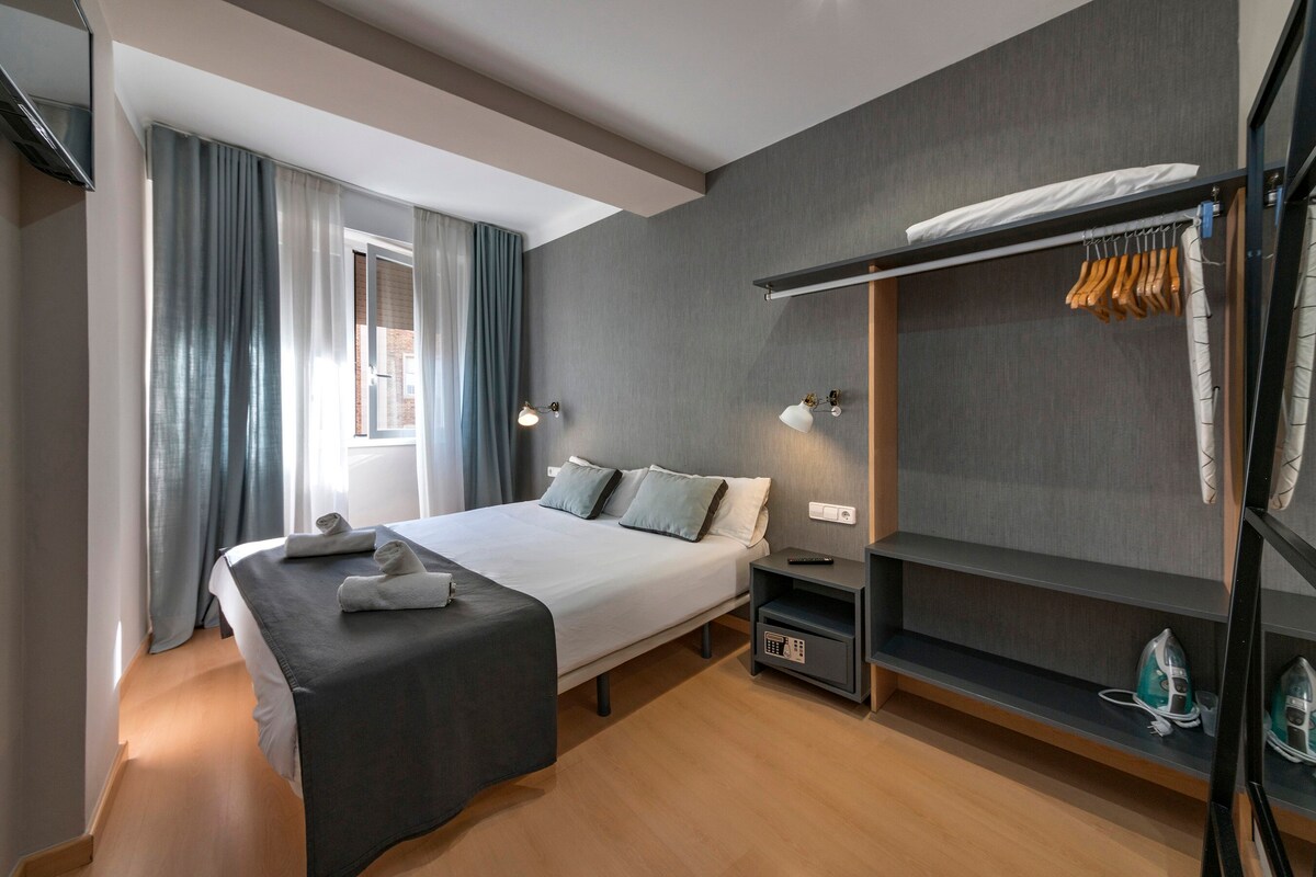 位于圣家堂（ Sagrada Familia ）的绝佳公寓，带2间卧室