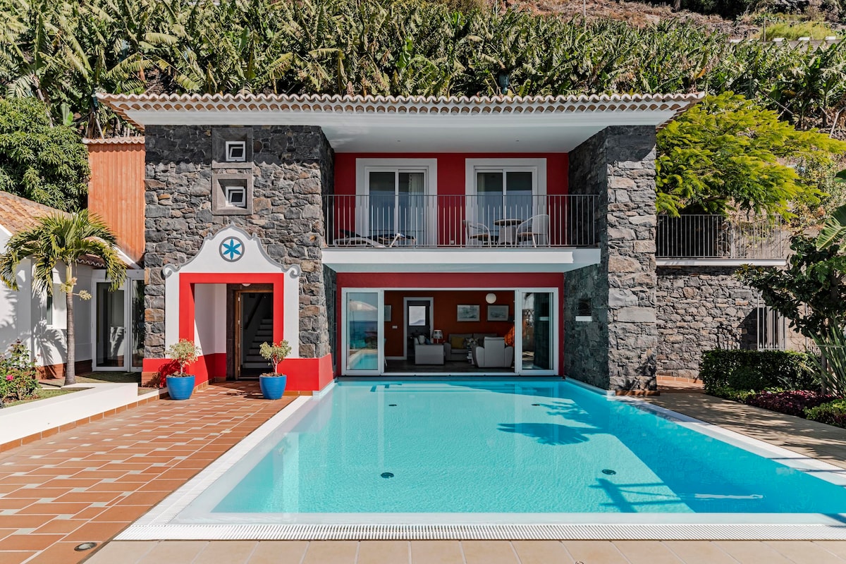 Character villa, access to beach| Villa Do Mar III