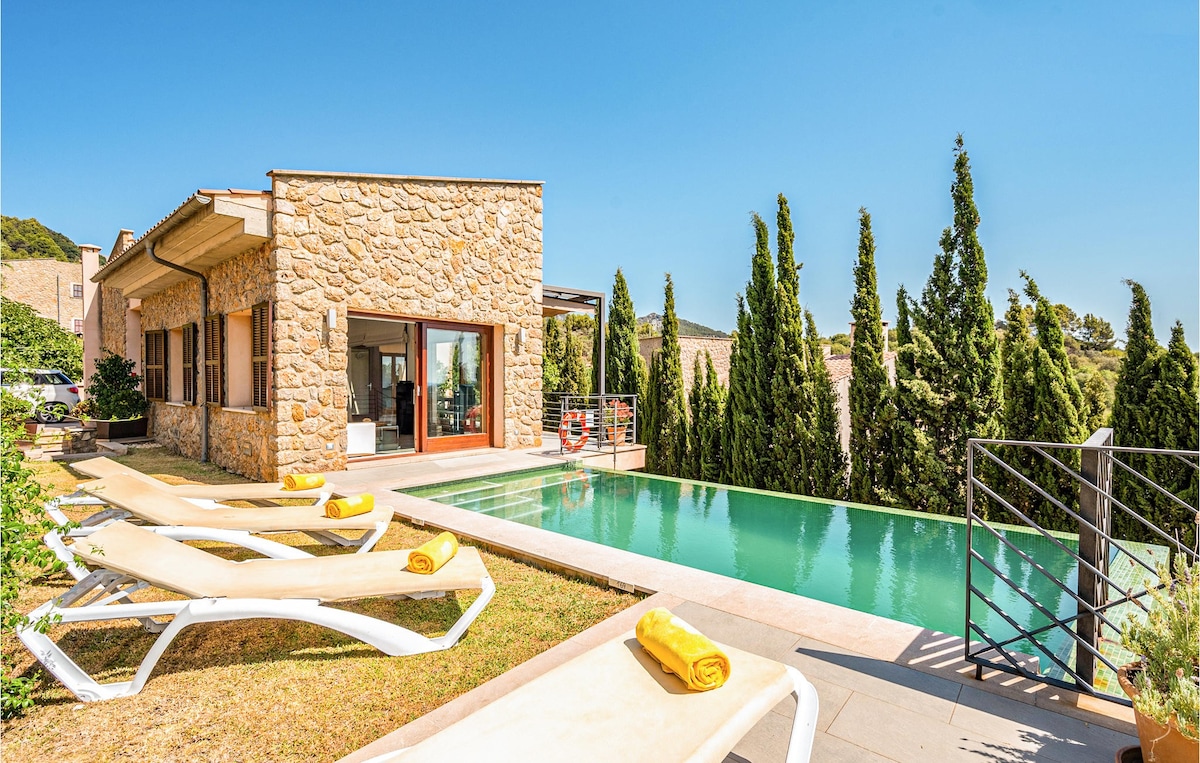 Beautiful home in Mancor de la Vall