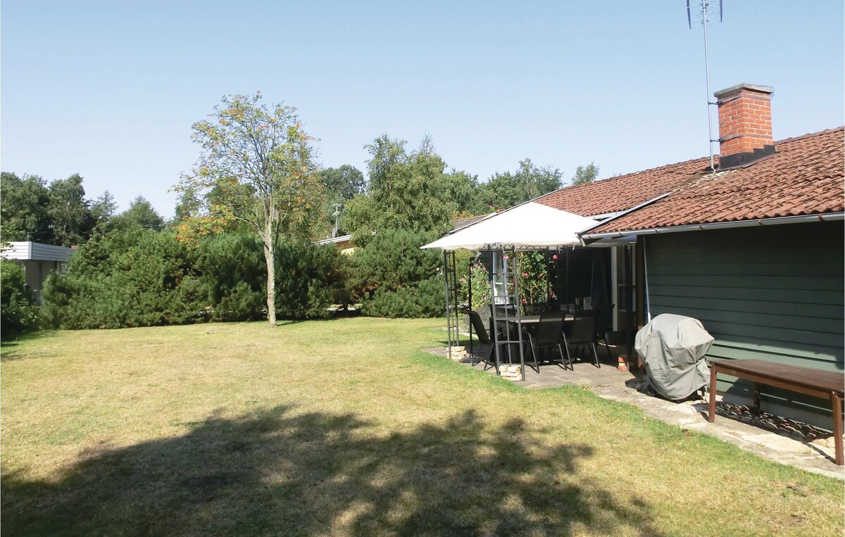 Nice home in Nybrostrand with 3 Bedrooms and WiFi